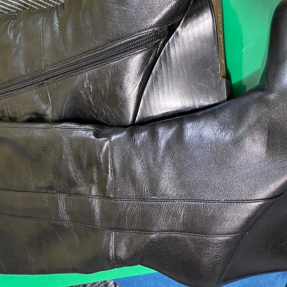 Black leather wedge boots - Picture 3 of 5